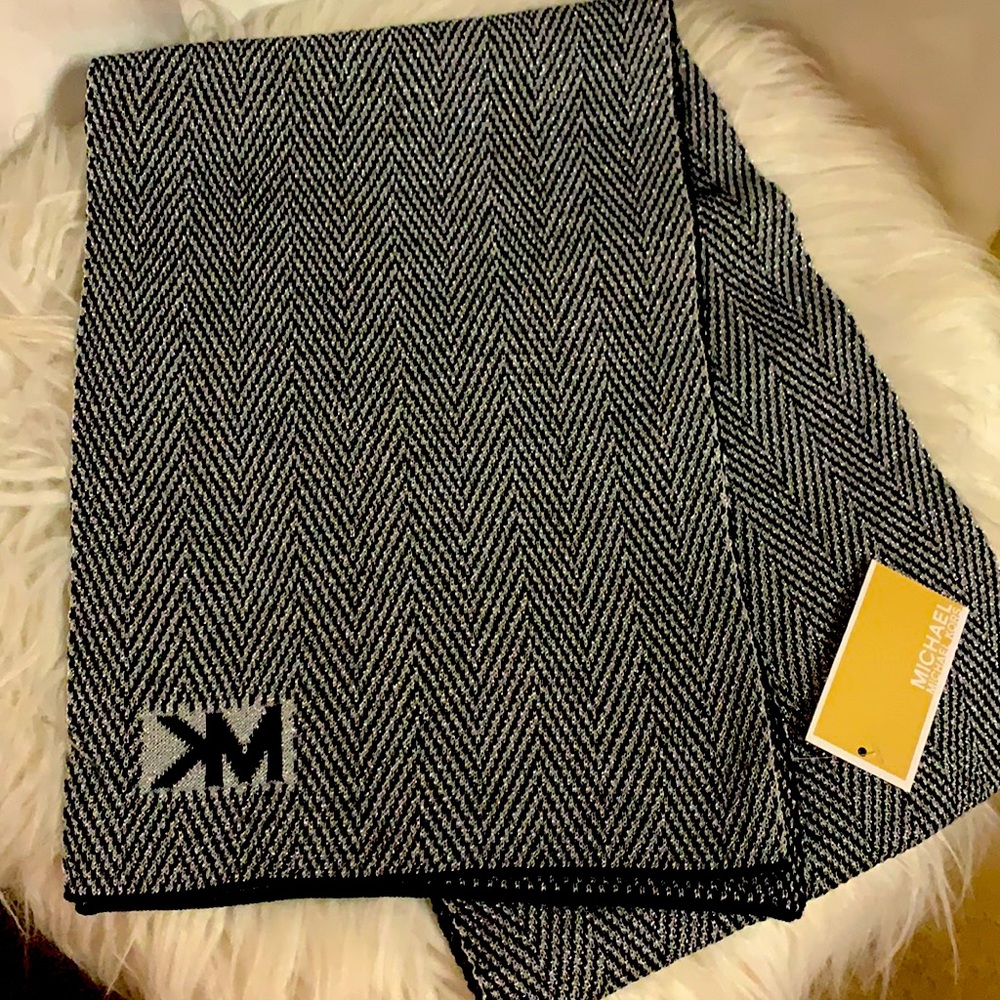 NWT Michael Kors scarf